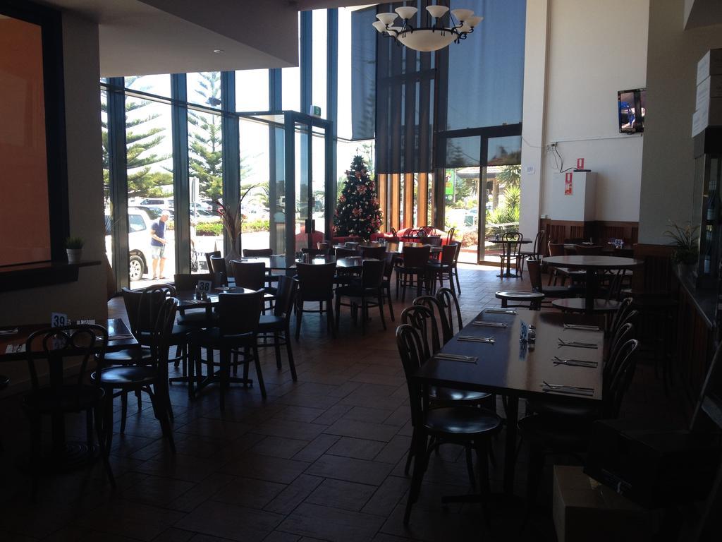 The Central Hotel Motel Lakes Entrance Esterno foto