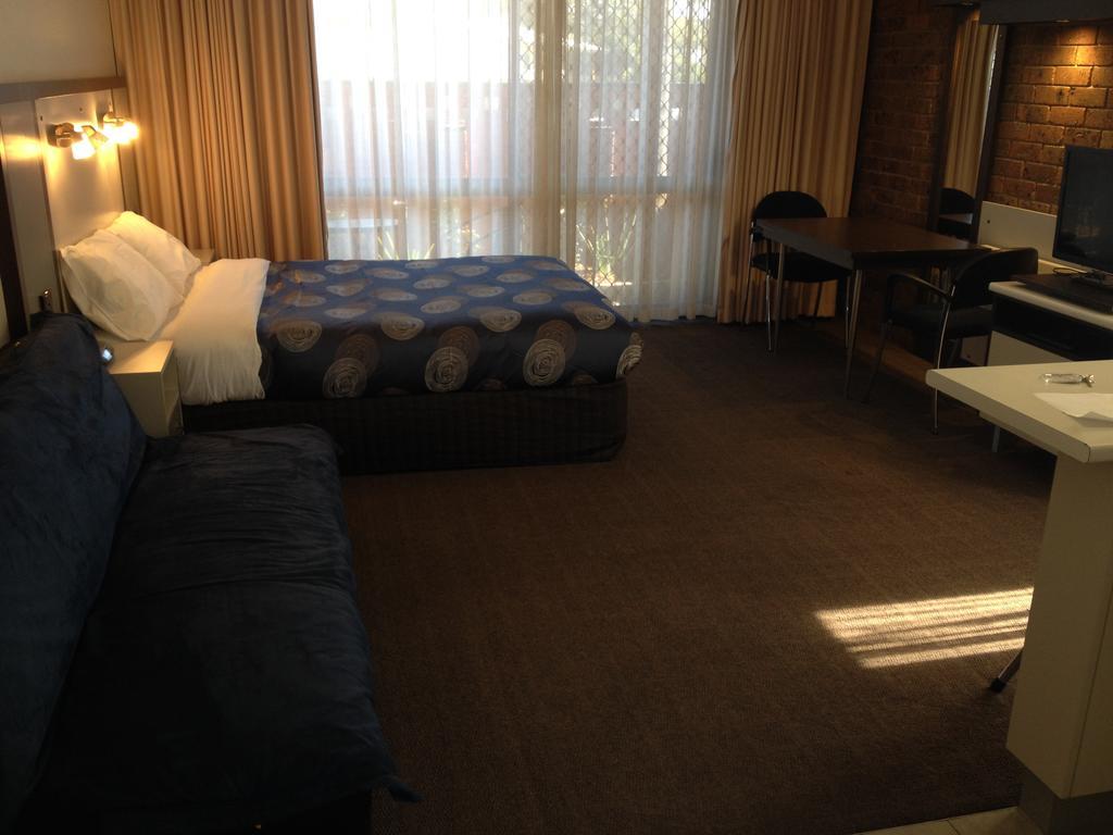 The Central Hotel Motel Lakes Entrance Esterno foto