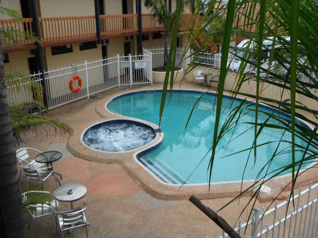 The Central Hotel Motel Lakes Entrance Esterno foto